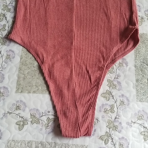 Arizona Yuma Rose Square Neck Ribbed Bodysuit - Picture 15 of 16